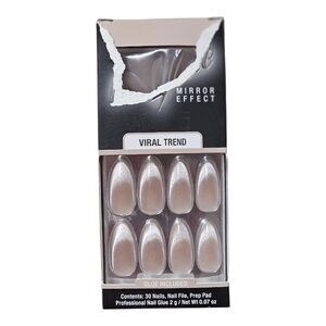 Salon Perfect Mirror Effect Nails Viral Trend